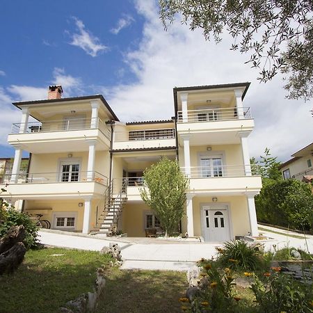 Apartments Rajci روفينج المظهر الخارجي الصورة