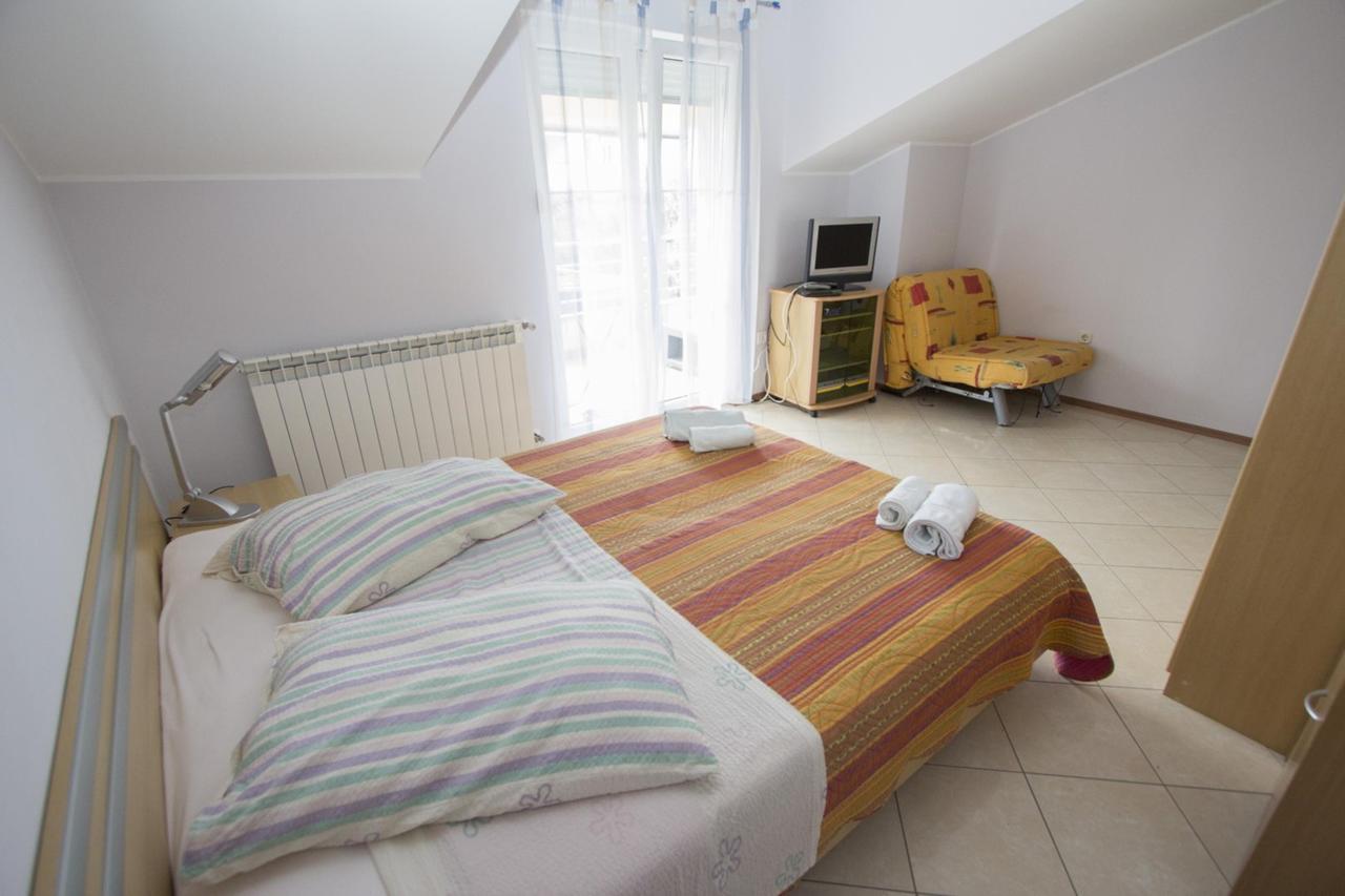 Apartments Rajci روفينج المظهر الخارجي الصورة