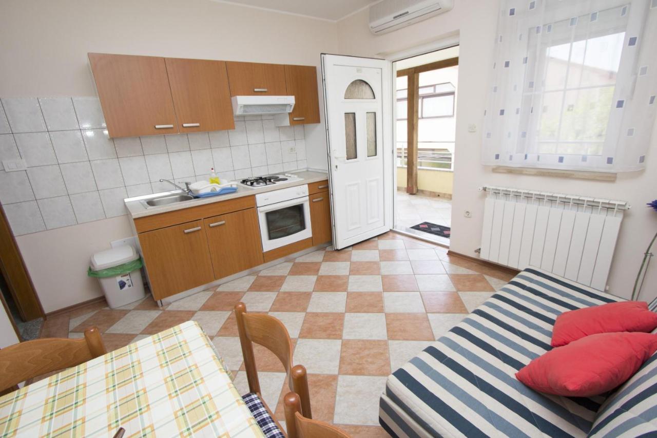 Apartments Rajci روفينج المظهر الخارجي الصورة