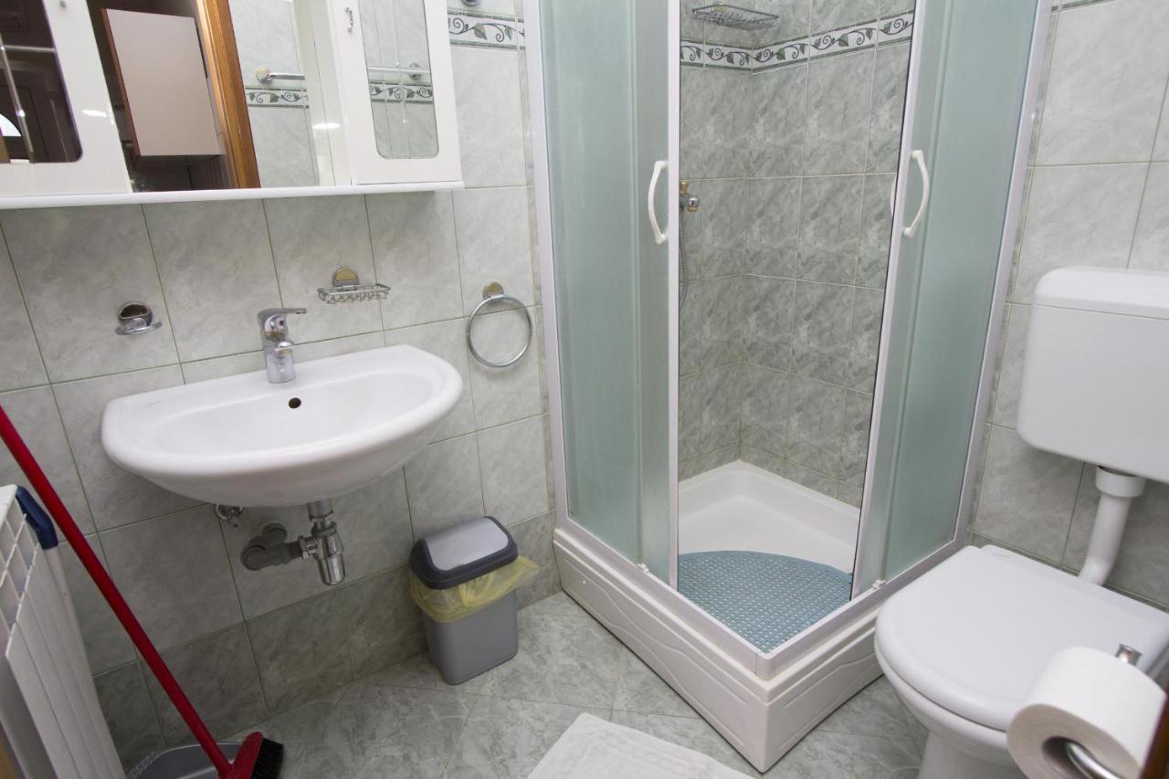 Apartments Rajci روفينج المظهر الخارجي الصورة