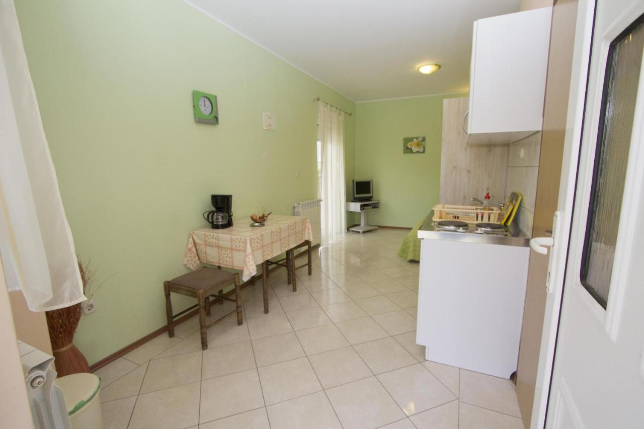 Apartments Rajci روفينج المظهر الخارجي الصورة
