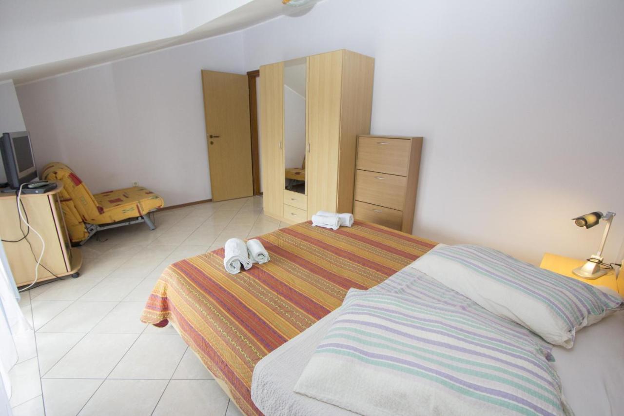 Apartments Rajci روفينج الغرفة الصورة